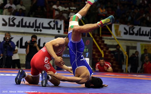 Bimeh Razi wins Iran wrestling League title